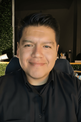 Cesar Juarez Chavez ZOONER branding y Estrategias de Comercializacion de Proyectos Inmobiliarios